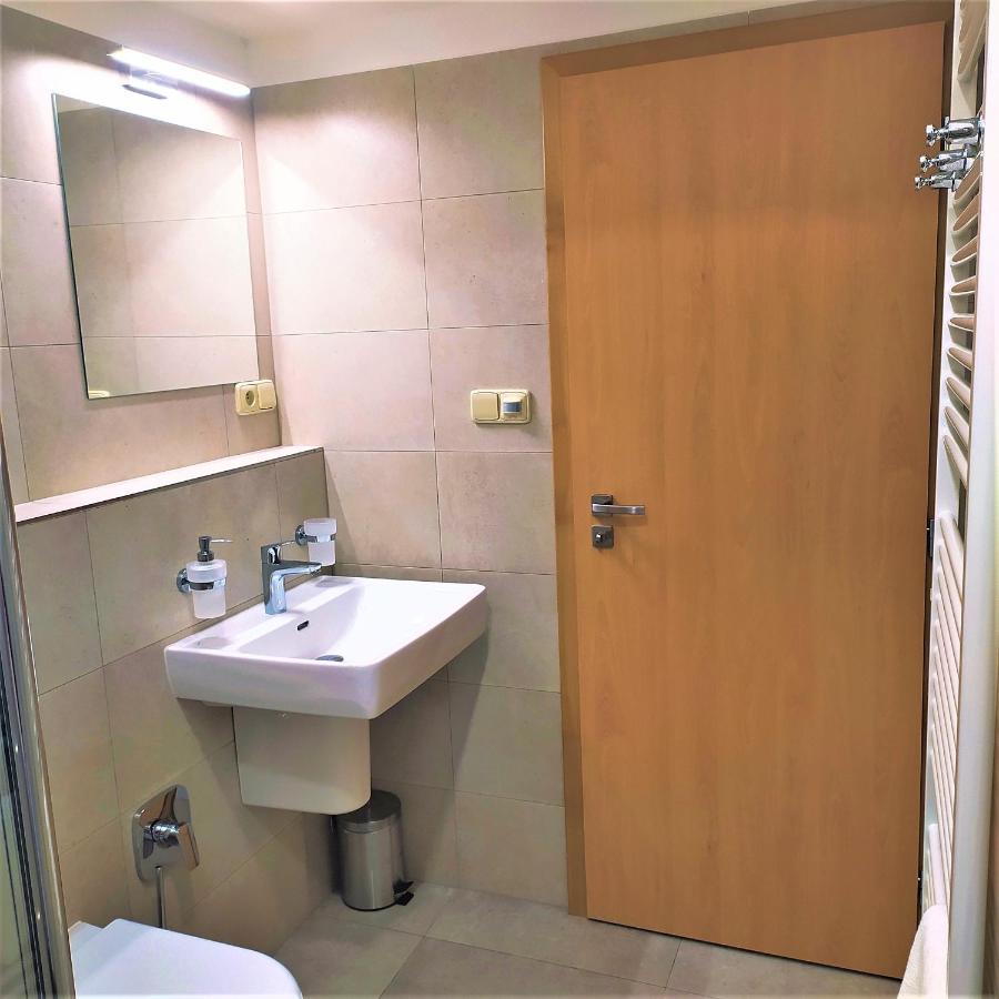 Penzion Adela Roznov pod Radhostem Exterior foto